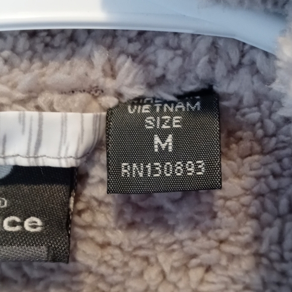 New Balance medium coat excellent condition - Picture 7 of 14